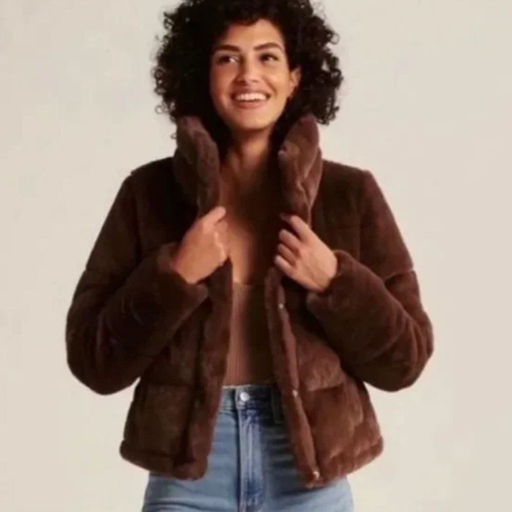Abercrombie Brown Sherpa Mini Puffer, M